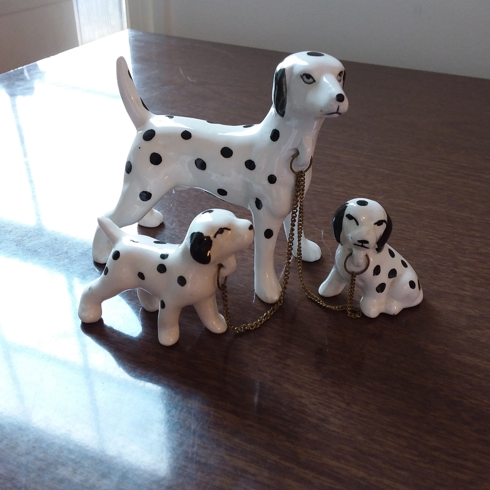 Vintage Trimont Ware Japan dalmatian & puppies figurine